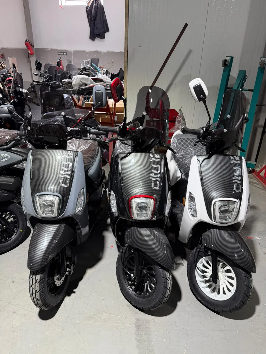 City 125, scooter urbain GMC Motors