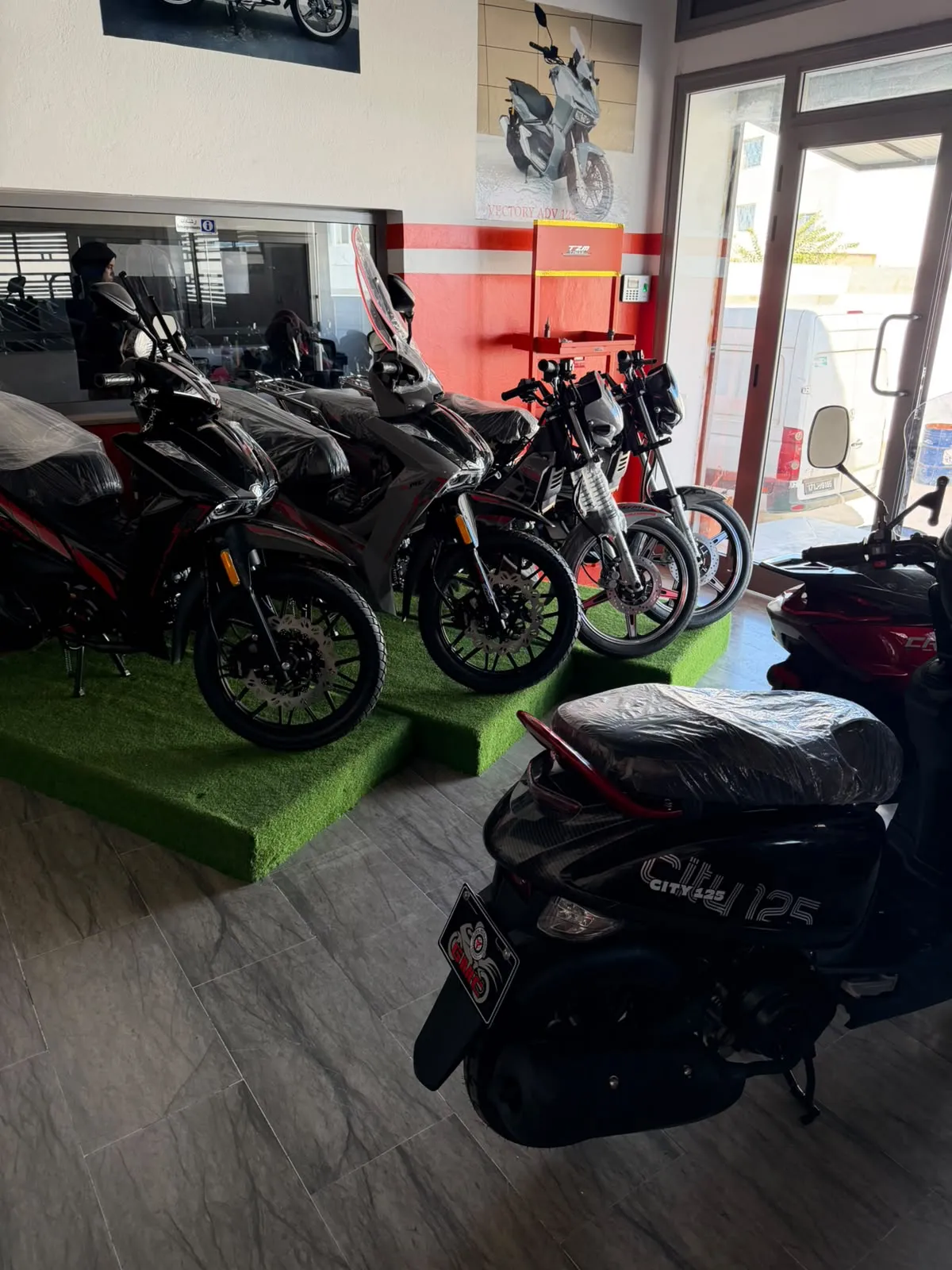 Intérieur du showroom GMC Motors